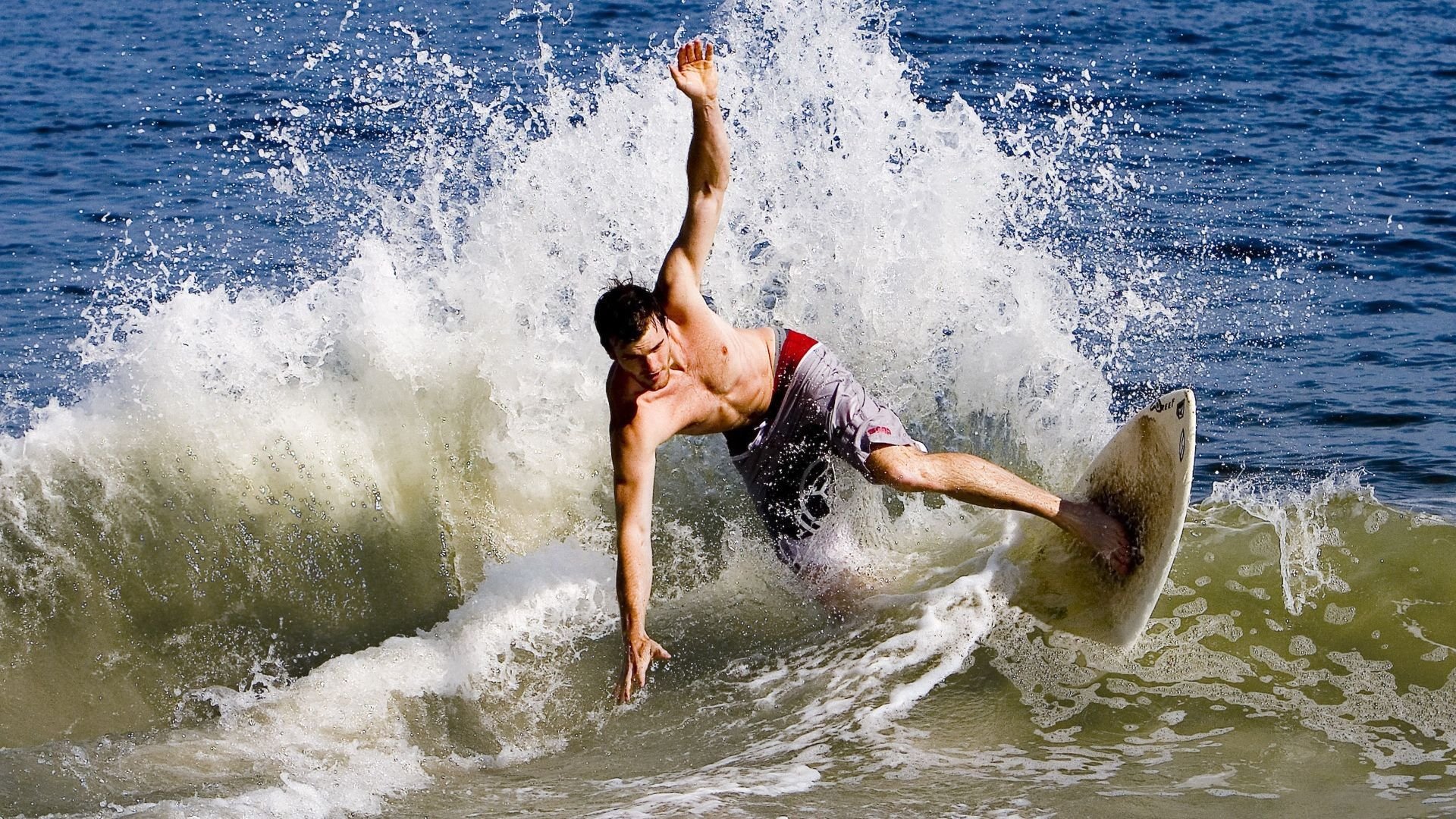 开云体育视频直播-_猛龙奋勇作战，逐步接近季后赛_，18～19猛龙季后赛赛程