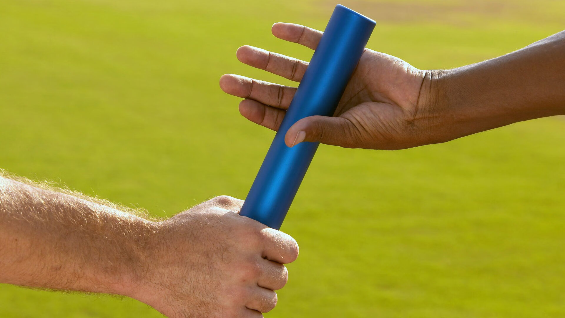 虚拟赛车体验：未来速度的想象，虚拟现实赛车